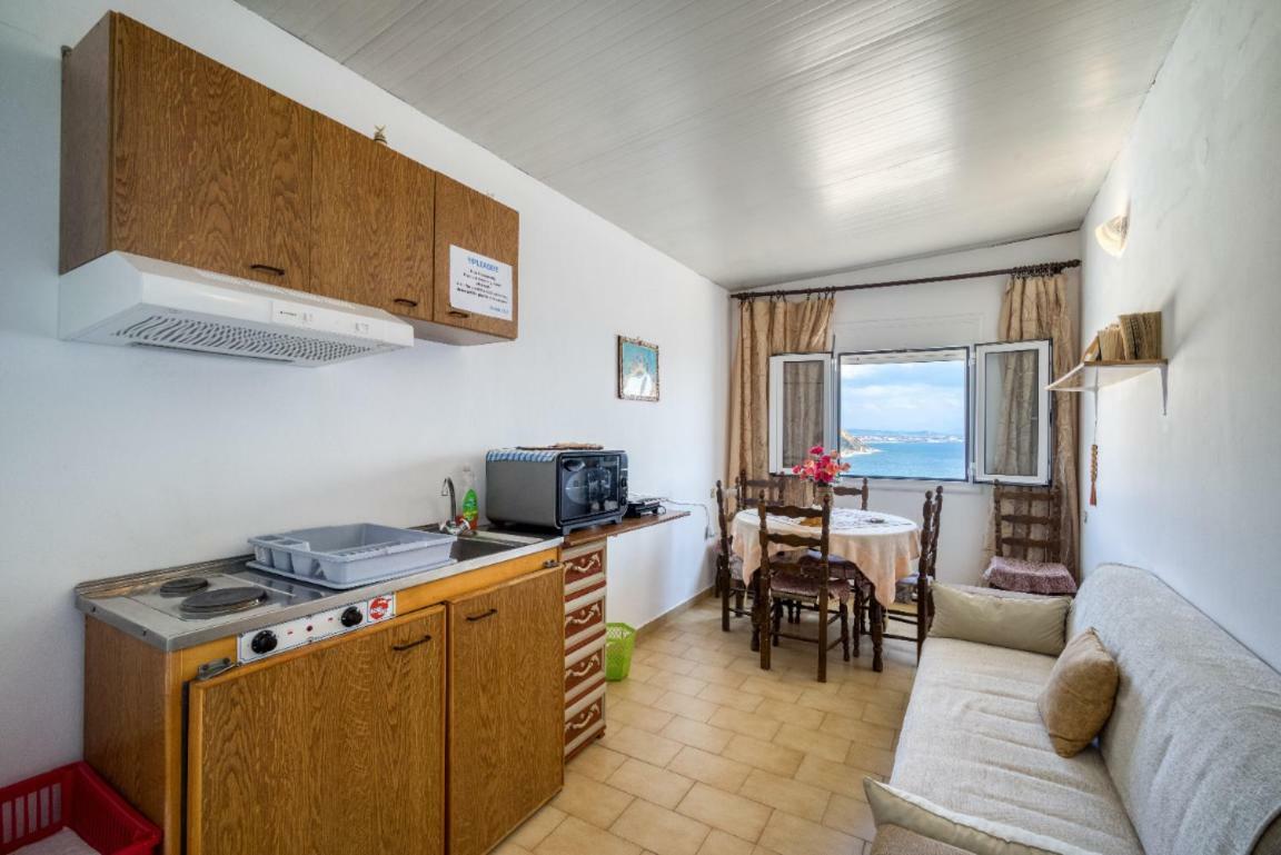Lefteri'S Rooms Agia Galini  Exterior photo